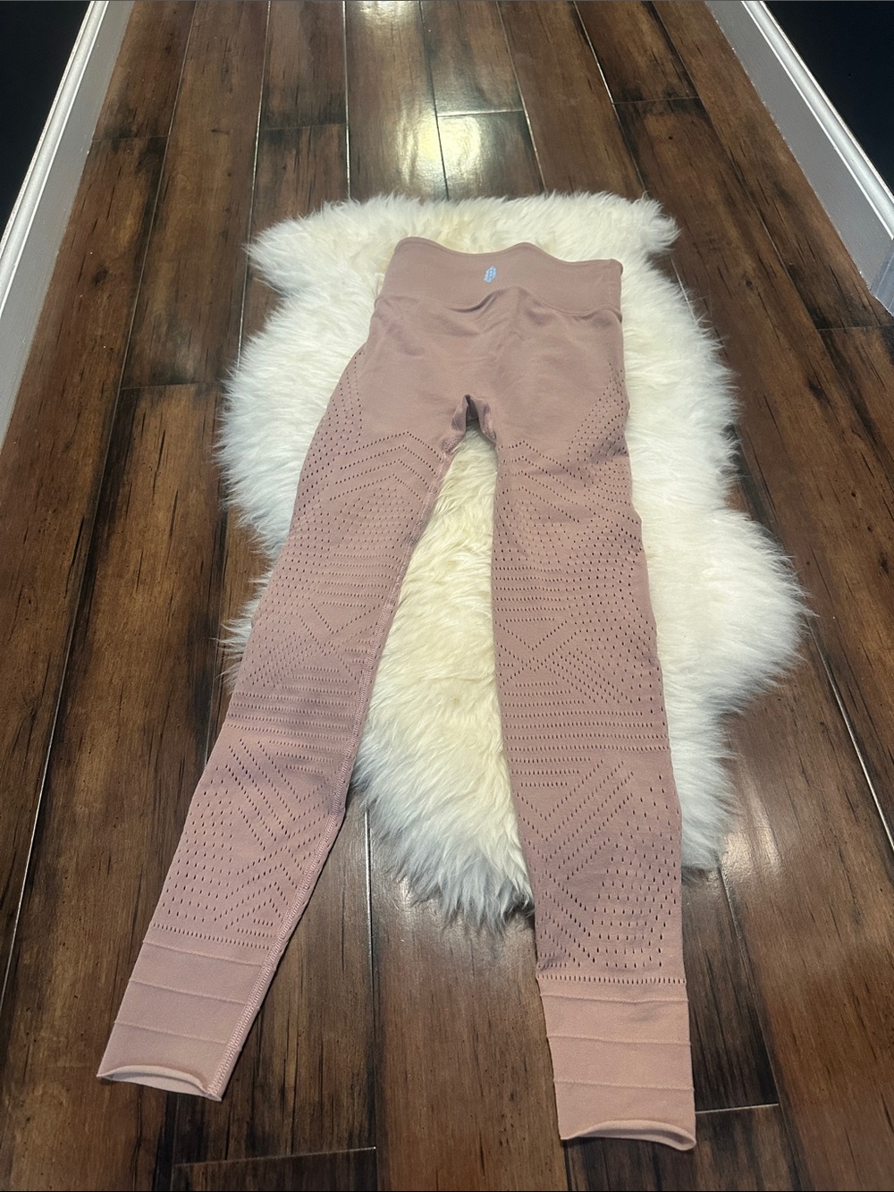 NWOT leggings - Picture 5 of 6